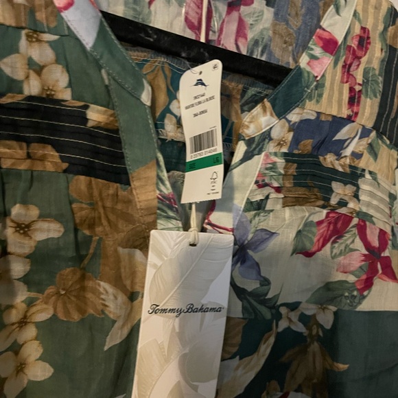 Tommy Bahama Hightide Flora Pintuck Blouse - Picture 4 of 8